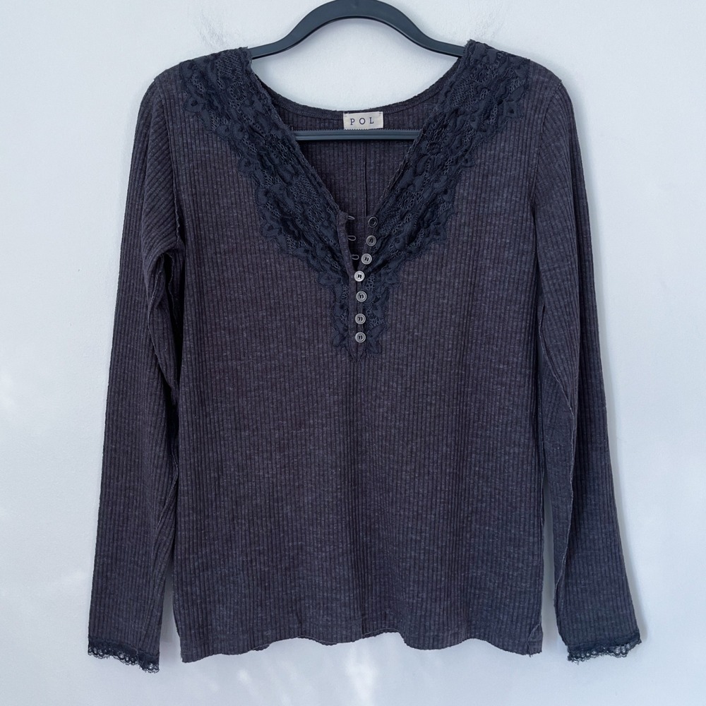 POL Ribbed Knit‎ Henley Top Lace V Trim Womens Medium Charcoal Black